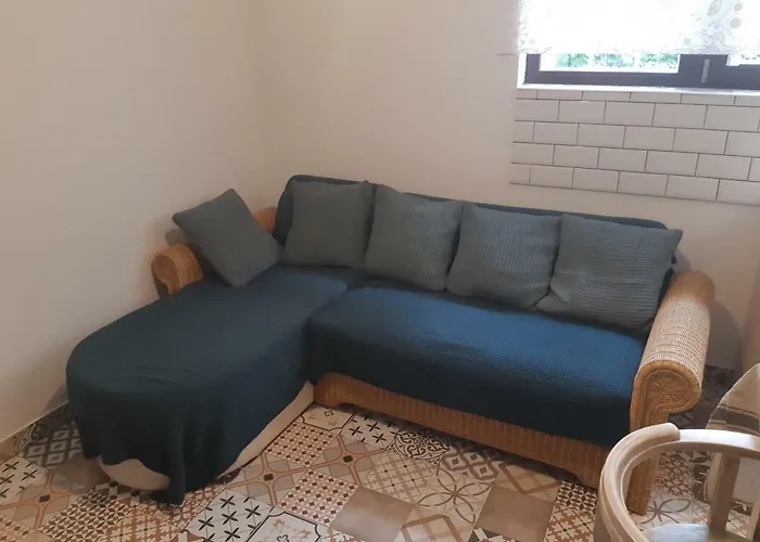 2 Bedroom Apartment Near Heroes Square