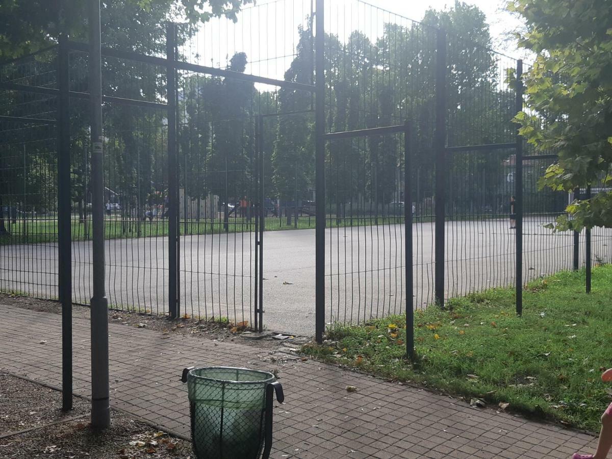 2 Bedroom Near Heroes Square Apartment Budapest