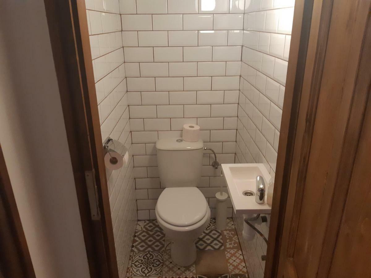 Apartment 2 Bedroom Near Heroes Square Budapest